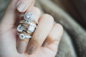 Precious Engagement Rings 